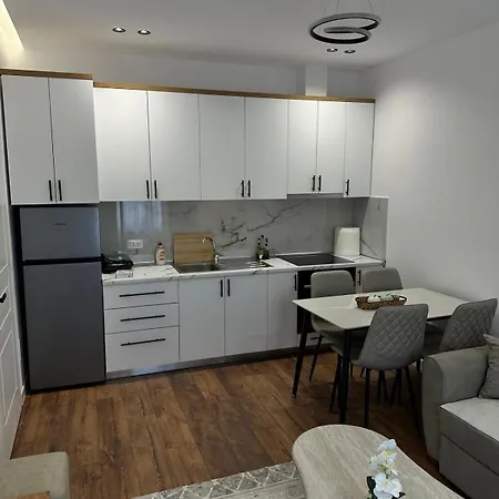 Luxurysuites2 Apartamento *